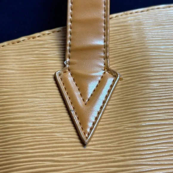 Amazon Tan Textured Tote Bag - Picture 3 of 16